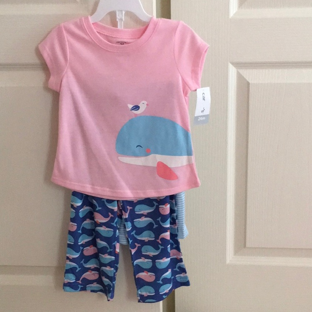 NWT Carter’s pajama set - 24 months